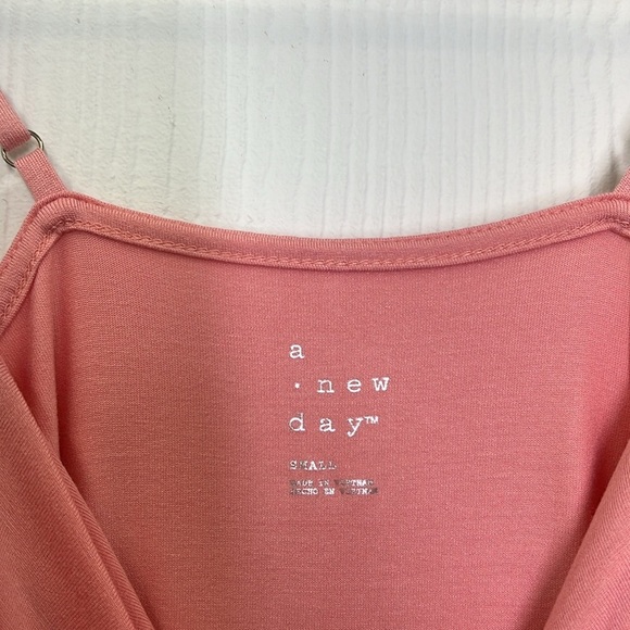 A New Day - NWT Coral Pink Swoop Front Spaghetti Strap Snap Bodysuit Size Small - Picture 4 of 11